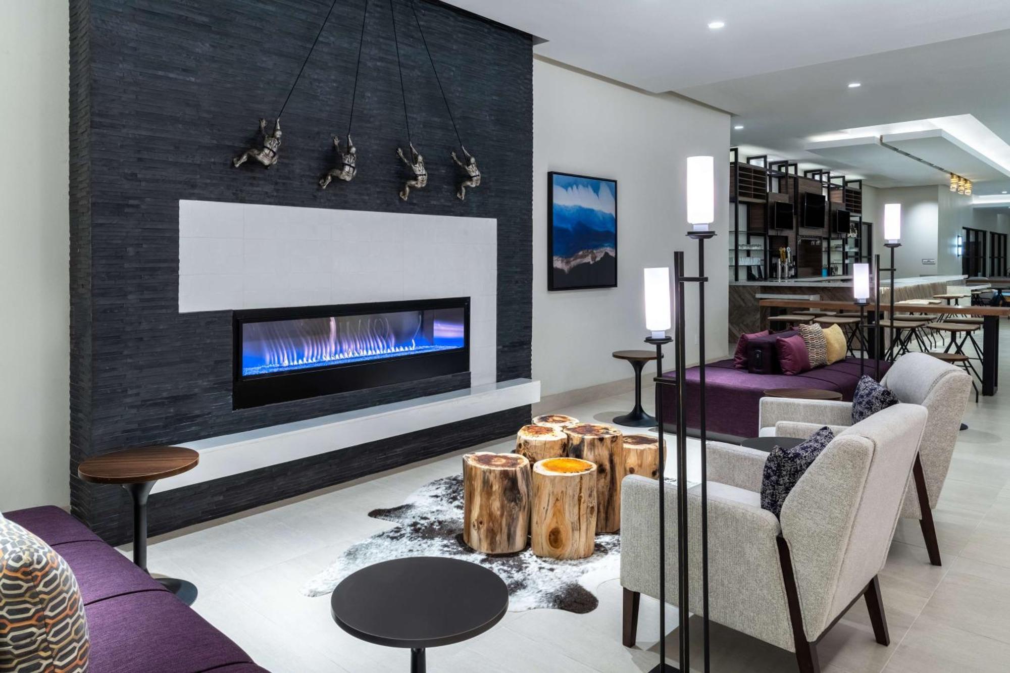 Hilton Garden Inn Longmont Bagian luar foto